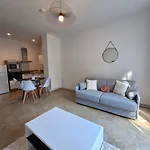 아파트 Chic Calme Rdc-jardin-terrasse-centre *