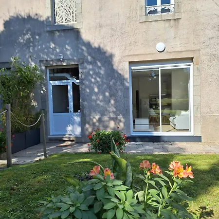 Chic Calme Rdc-jardin-terrasse-centre Apartamento Mayenne
