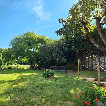 Daire Chic-calme Rdc Avec Jardin Mayenne