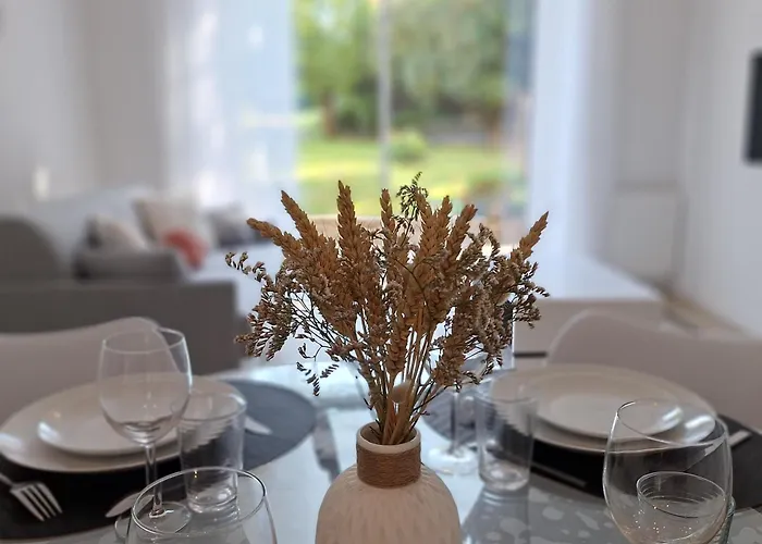 Chic-calme Rdc Avec Jardin * Mayenne